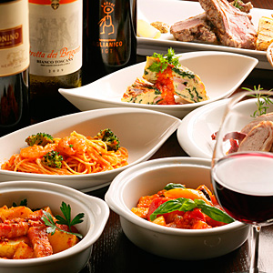 タパスにパスタ、ドルチェなど本格的なイタリア料理が居酒屋価格で気軽に堪能。
